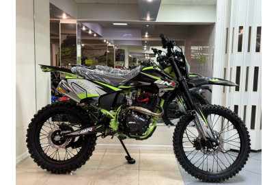 Мотоцикл BNK CB300F 