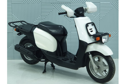 Скутер Yamaha Gear UA08J-027544
