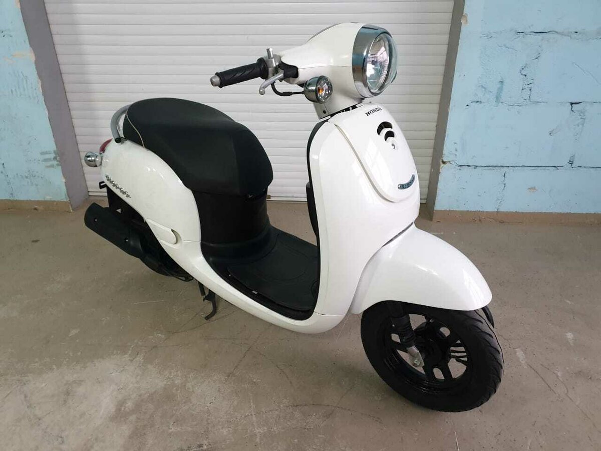 Honda giorno af70. Скутер Honda giorno af70. Хонда Джорно АФ 70. Honda giorno 4 тактный. Honda giorno af70 черный.